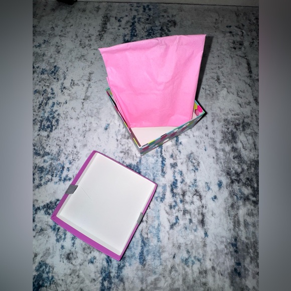 Chic Fuchsia Gift Box with Gray Ribbon - Picture 3 of 5